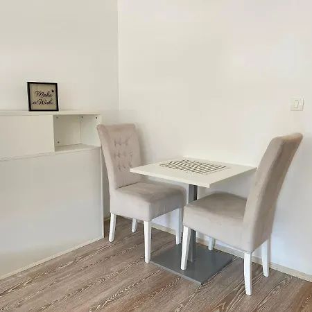 City Apartments *
